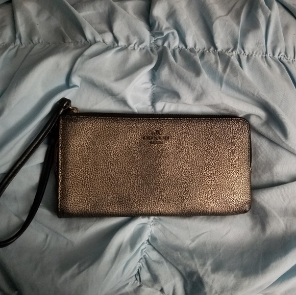 Coach pewter metal clutch - Picture 3 of 10